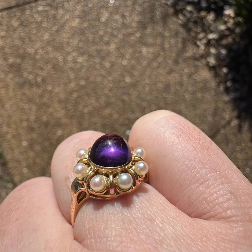 Amethyst Cabochon & Pearl 14k Gold Ring